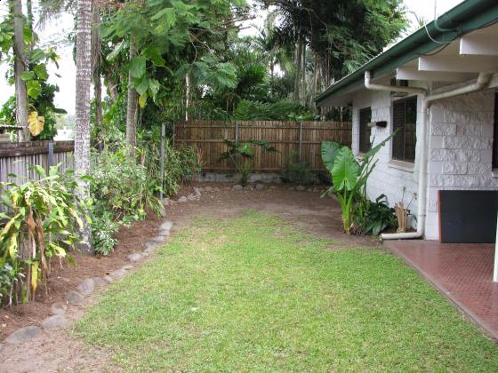Front of house | Customers Grass About Scoobsgrass Cairns Scoobs Front of house | Customers Grass About Scoobsgrass Cairns Scoobs